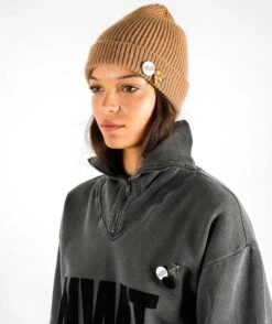 Beanie Hayer Havane "BLEED