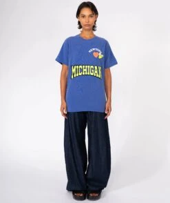 Floblue "NWTLOVE" Trucker Tee Shirt -Newtone Brand trucker nwtlove floblue newtone brand fw25 3